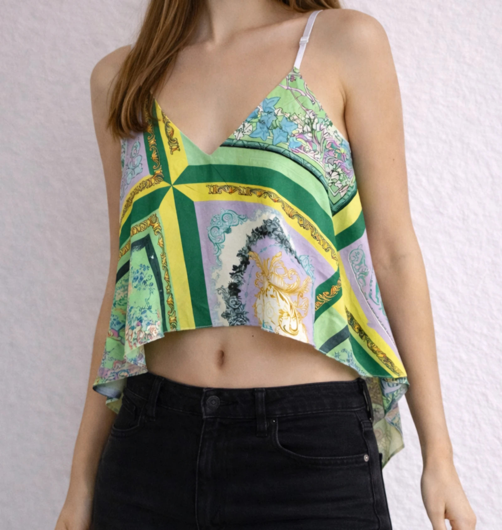Crop Top Verão mais Comprido Atrás